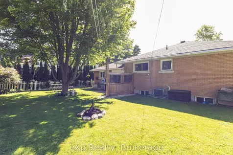 64 Raglan Street W Minto ON N0G 1Z0