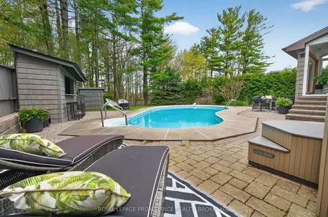 861 Mona Drive Kingston ON K7P 1S3