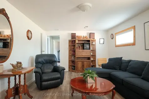 2606 Foxmeadow Road Peterborough ON K9L 1X3