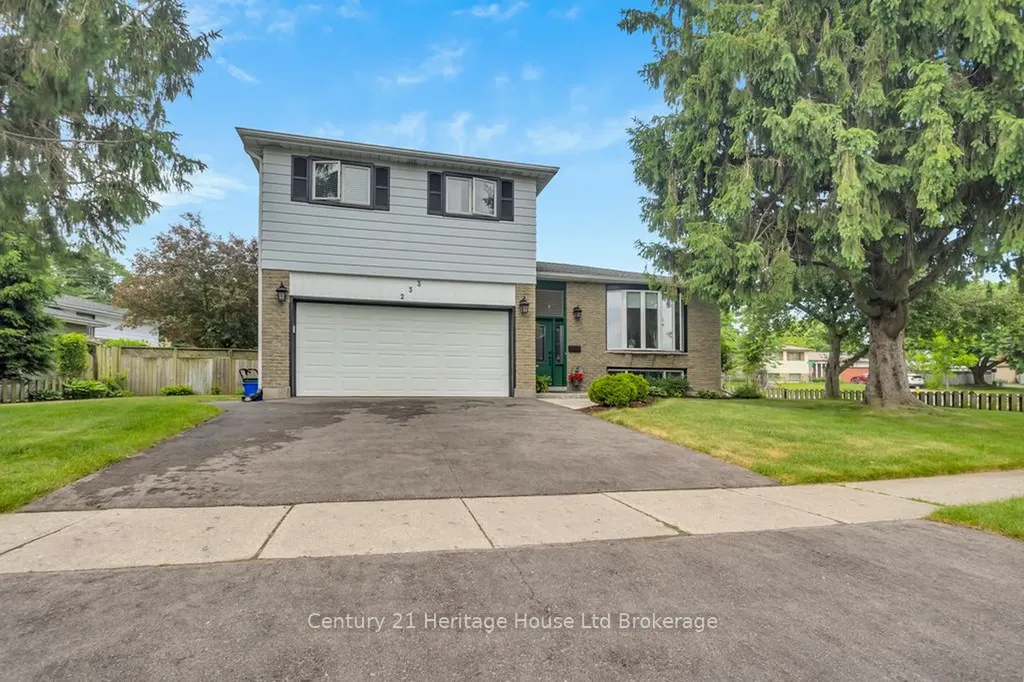 233 Diefenbaker Drive Woodstock ON N4S 8K1