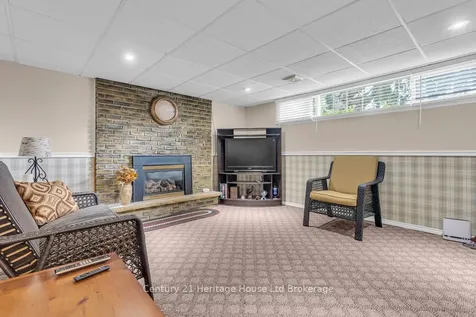 233 Diefenbaker Drive Woodstock ON N4S 8K1