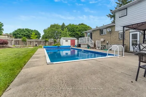 233 Diefenbaker Drive Woodstock ON N4S 8K1
