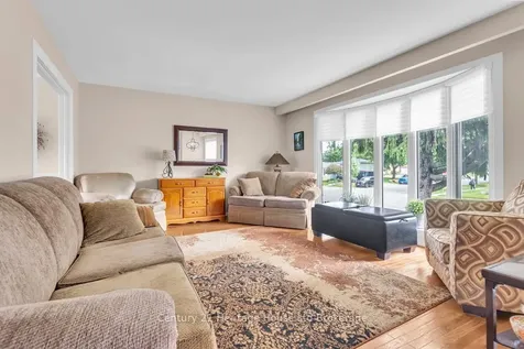 233 Diefenbaker Drive Woodstock ON N4S 8K1