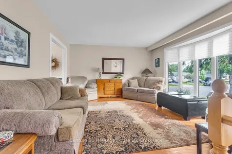 233 Diefenbaker Drive Woodstock ON N4S 8K1