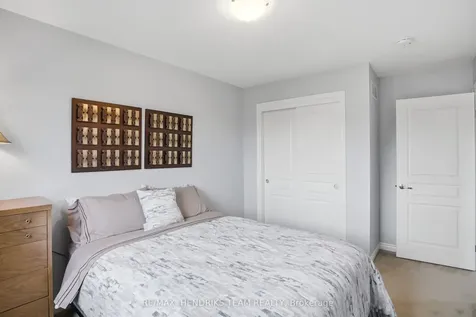 6346 Shapton Crescent Niagara Falls ON L2H 0L9