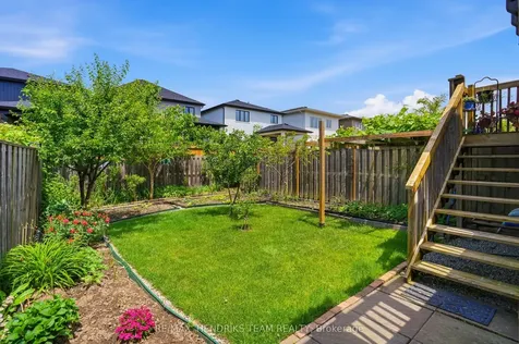 6346 Shapton Crescent Niagara Falls ON L2H 0L9