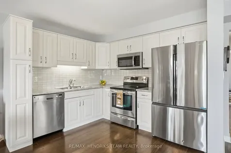 6346 Shapton Crescent Niagara Falls ON L2H 0L9
