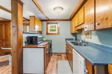 18 College Street Pelham ON L0S 1E0