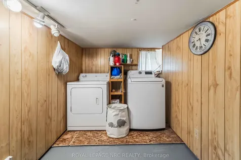 18 College Street Pelham ON L0S 1E0