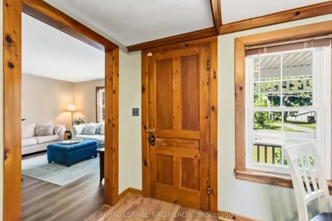 18 College Street Pelham ON L0S 1E0