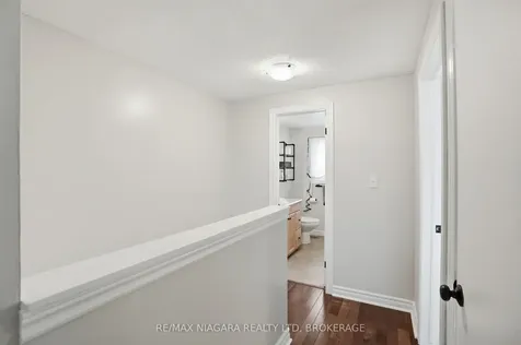 9 Lafayette Drive St. Catharines ON L2N 6C1