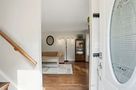 9 Lafayette Drive St. Catharines ON L2N 6C1