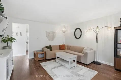 9 Lafayette Drive St. Catharines ON L2N 6C1