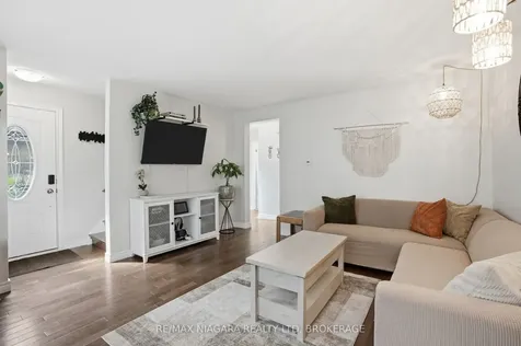 9 Lafayette Drive St. Catharines ON L2N 6C1