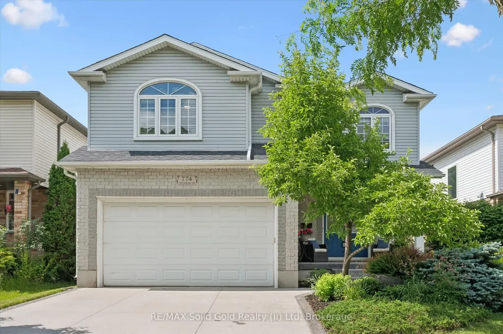 774 Chesapeake Drive Waterloo ON N2K 4A6