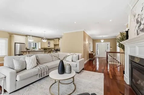 34 Sculler's Way St. Catharines ON L2N 7T1