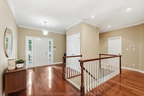 34 Sculler's Way St. Catharines ON L2N 7T1