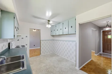 1055 Lincoln Drive Kingston ON K7M 4Z3