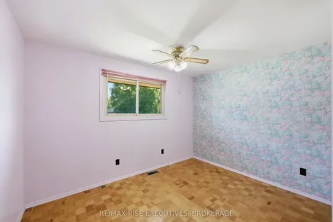 1055 Lincoln Drive Kingston ON K7M 4Z3