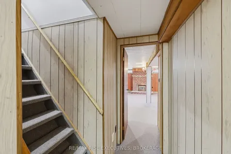 1055 Lincoln Drive Kingston ON K7M 4Z3