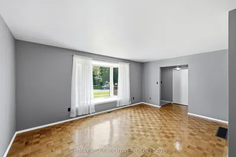 1055 Lincoln Drive Kingston ON K7M 4Z3