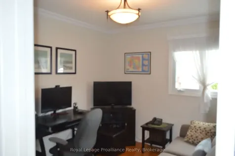 9 Austin Street Quinte West ON K8V 1Z2