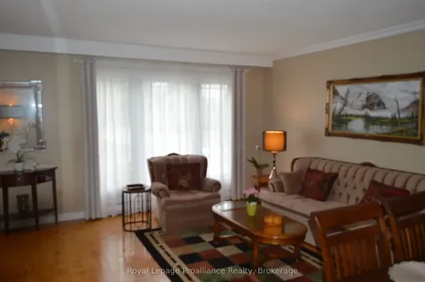 9 Austin Street Quinte West ON K8V 1Z2