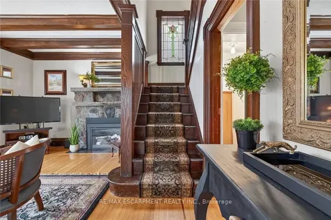 151 Holton Avenue S Hamilton ON L8M 2L6