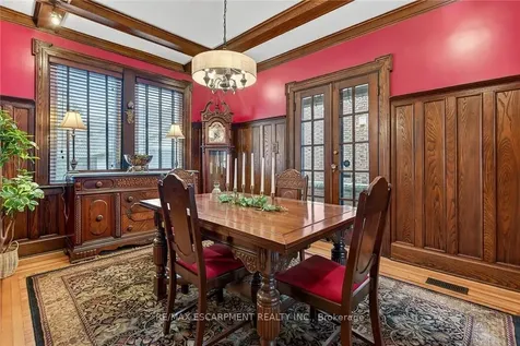 151 Holton Avenue S Hamilton ON L8M 2L6