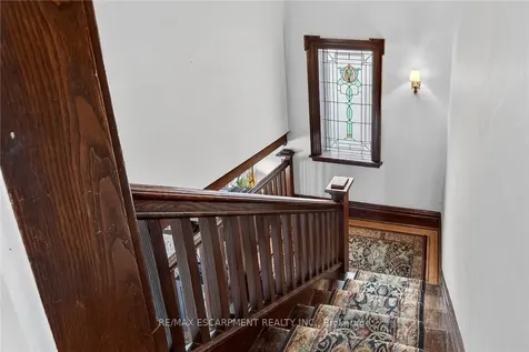 151 Holton Avenue S Hamilton ON L8M 2L6