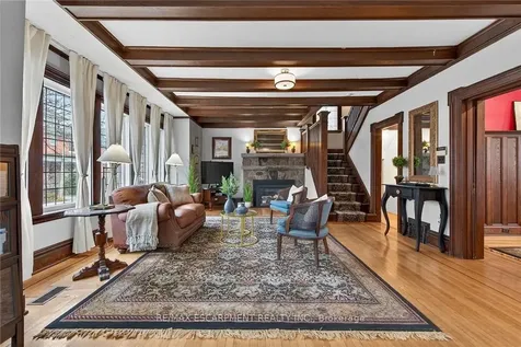 151 Holton Avenue S Hamilton ON L8M 2L6