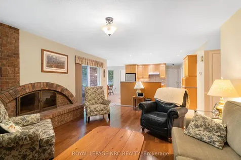 7 Parkhill Road Pelham ON L3E 0J3