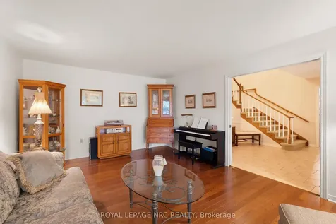7 Parkhill Road Pelham ON L3E 0J3
