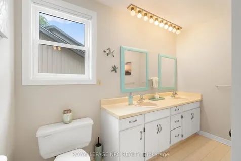 7 Parkhill Road Pelham ON L3E 0J3