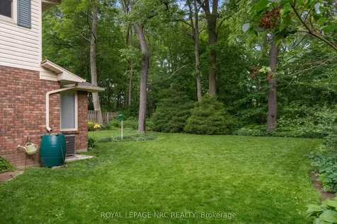 7 Parkhill Road Pelham ON L3E 0J3