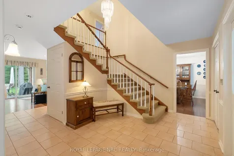 7 Parkhill Road Pelham ON L3E 0J3