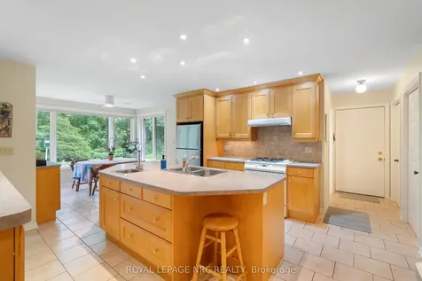7 Parkhill Road Pelham ON L3E 0J3
