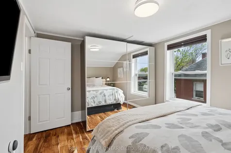 26 Dublin Street N Guelph ON N1H 4M8