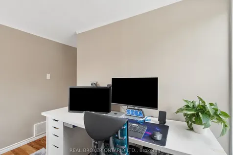 26 Dublin Street N Guelph ON N1H 4M8