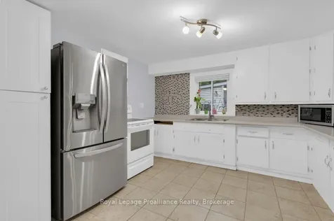 57 Albion Street Belleville ON K8N 3R7