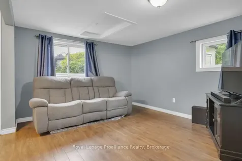 57 Albion Street Belleville ON K8N 3R7
