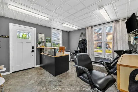 359 Mcgill Street Peterborough ON K9J 1W6