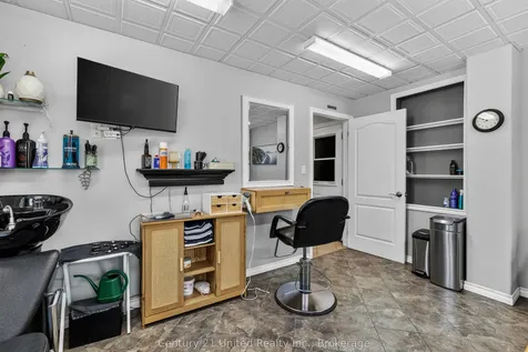 359 Mcgill Street Peterborough ON K9J 1W6