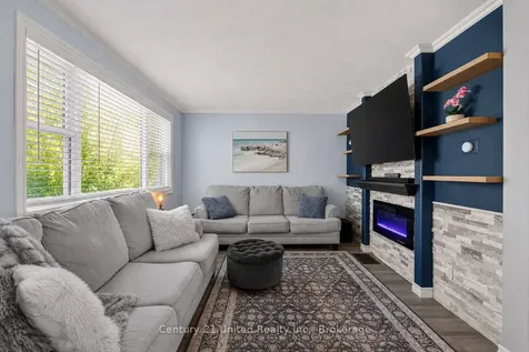 359 Mcgill Street Peterborough ON K9J 1W6