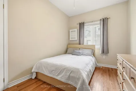 78 Sumac Court Grimsby ON L3M 5M6