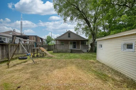 3 Phelps Street St. Catharines ON L2P 2H5