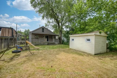 3 Phelps Street St. Catharines ON L2P 2H5