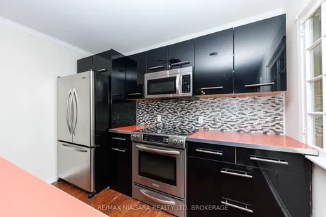 3 Phelps Street St. Catharines ON L2P 2H5