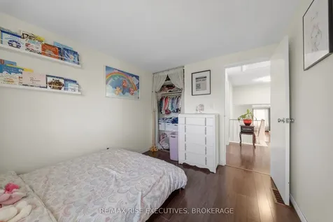 1089 Pinewood Place Kingston ON K7P 1K9
