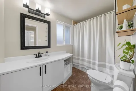 1089 Pinewood Place Kingston ON K7P 1K9